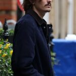 Dylan Brosnan assistiu às cenas do filme de seu famoso pai para a segunda temporada de MobLand na quinta-feira