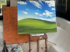 Pintura ‘inestimável’ tirada em caso suspeito de recompensa de rua equivocada Rachael Egan estava se mudando para casa em Erskineville na tarde de terça-feira, quando percebeu que a peça central de sua primeira exposição individual havia desaparecido da calçada.