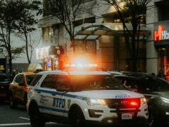 Polícia: manifestantes pró-palestinos invadem loja de varejo em Nova York na Black Friday Polícia: manifestantes pró-palestinos invadem loja de varejo em Nova York na Black Friday