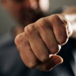 Policiais em Luwu são suspeitos de abusar de prisioneiros