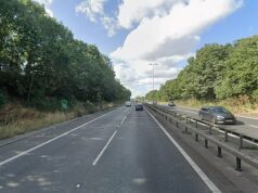 Policial morre em acidente de carro em pista dupla Um agente da polícia morreu no cumprimento do dever depois de se envolver num acidente de viação num troço da A12 (foto)