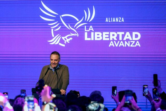 Populistas nacionais surgem em todo o mundo – significando a Populistas nacionais surgem em todo o mundo – significando a ruína para a elite global