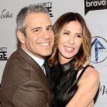 Amizade de Andy Cohen com ex-donas de casa com quem ele ainda se dá bem