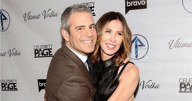 Amizade de Andy Cohen com ex-donas de casa com quem ele ainda se dá bem