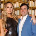 2023 Nikki Glaser e namorado Chris Convy Uma linha do tempo de seu relacionamento dentro e fora