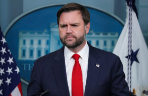 Por que JD Vance está lutando contra o establishment republicano pela Rússia Yahoo news home