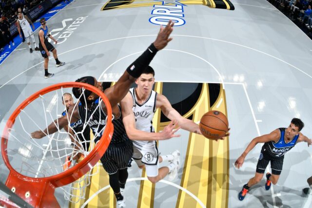 Por que Jordi Fernandez sentou o novato Egor Demin durante Por que Jordi Fernandez sentou o novato Egor Demin durante a maior parte do segundo tempo na derrota do Nets