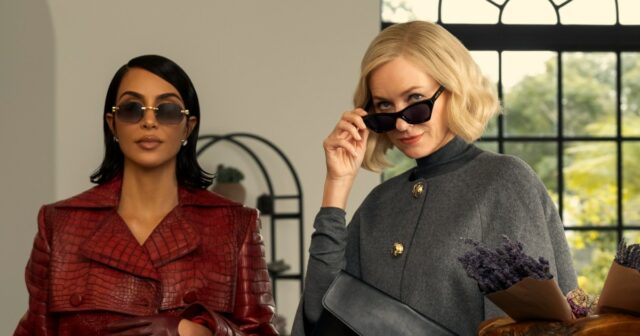 Kim Kardashian e Naomi Watts em 