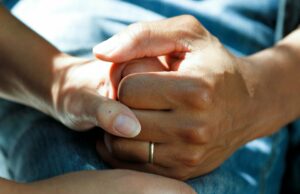 Por que os cuidados paliativos andam de mãos dadas com o tratamento de pessoas com câncer: perguntas e respostas cuidados paliativos