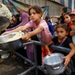 Porque é que o número de pessoas que enfrentam a fome duplicou desde 2019?