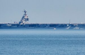 Porta-aviões dos EUA chega ao Caribe para grande preparação militar perto da Venezuela Porta-aviões dos EUA chega ao Caribe para grande preparação militar perto da Venezuela