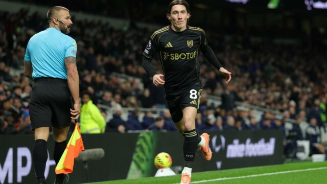 Premier League 2025-26: Fulham supera o Tottenham; Newcastle goleia o Everton por 4 a 1
