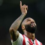 Premier League 2025-26: Newcastle perde para o Brentford, Dyche consegue a primeira vitória na liga com o Forest