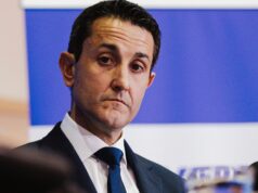 Primeiro-ministro de Queensland encerra a ‘diplomacia cannoli’ com o primeiro-ministro por causa do desprezo pelo financiamento do hospital O primeiro-ministro Anthony Albanese durante uma conferência de imprensa após a assinatura do Tratado de defesa de Pukpuk no Parlamento em Canberra, em 6 de outubro de 2025.