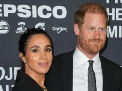 Príncipe Harry e Meghan Markle vistos na festa de 70 anos de Kris Jenner Khloe Kardashian e Meghan Markle