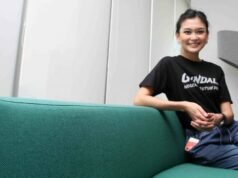 Processando o marido por divórcio no tribunal distrital, a religião de Marissa Anita está em destaque Processando o marido por divórcio no tribunal distrital, a religião de Marissa Anita está em destaque