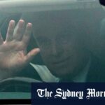 Há novos apelos para reabrir a investigação policial sobre as alegações de que Andrew abusou sexualmente de Virginia Giuffre depois que ela foi traficada por Jeffrey Epstein.