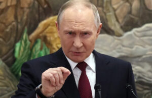 Putin: Rússia pronta para lutar até o último ucraniano morrer Putin fez seus comentários durante uma viagem ao Quirguistão