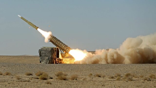 Quais são as consequências de uma crescente corrida armamentista global?
