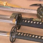 A polícia está reduzindo a quantidade de crimes com facas em meio a uma onda de esfaqueamentos, fazendo uma apreensão recorde de quase 1.000 armas em uma fábrica em Victoria.