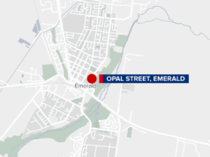 Quatro corpos encontrados após incêndio em casa no centro de Queensland Quatro corpos encontrados após incêndio em casa no centro de Queensland