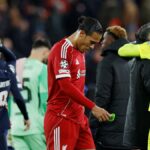 Que recordes o Liverpool estabeleceu depois de perder para o PSV Eindhoven na Liga dos Campeões?