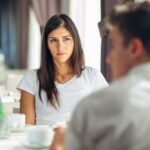 Querida Abby: Acho que meu novo marido tem Asperger e tem mentido para mim