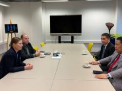 Quinto Presidente da Estônia dá as boas-vindas à delegação da Liga Indonésia de Pingpong, pronta para colaborar no desenvolvimento de jovens atletas Quinto Presidente da Estônia dá as boas-vindas à delegação da Liga Indonésia de Pingpong, pronta para colaborar no desenvolvimento de jovens atletas