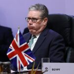 Os franceses pareciam ter um prazer perverso em forçar-nos a sofrer a indignidade de filas e atrasos intermináveis. Não importa o quanto Surkeir os apazigue, eles continuam a nos tratar como lixo, escreve Richard Littlejohn