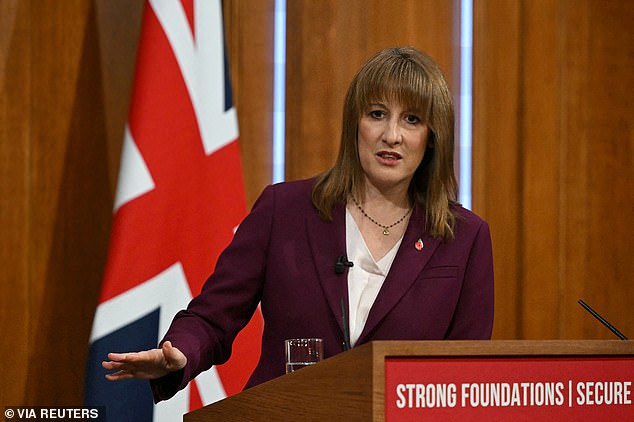 Rachel Reeves 'está pronta para anunciar um imposto sobre milkshake' Acredita-se que a Chanceler esteja se preparando para fazer mudanças radicais no Imposto da Indústria de Refrigerantes em seu orçamento no final deste mês.