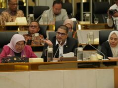 Rajiv DPR insta a polícia a descobrir o mentor da destruição da plantação de chá Pangalengan Rajiv DPR insta a polícia a descobrir o mentor da destruição da plantação de chá Pangalengan