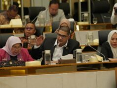 Rajiv: Movimento de alimentos baratos prova que o chefe da polícia nacional está apoiando seriamente a visão de Prabowo Rajiv: Movimento de alimentos baratos prova que o chefe da polícia nacional está apoiando seriamente a visão de Prabowo