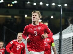 Rasmus Hojlund iguala o feito de Kylian Mbappe após última atuação internacional pela Dinamarca ícone de correio