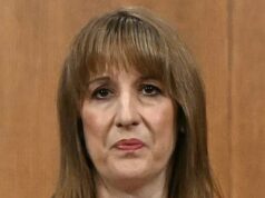 Reeves ‘planejando um ataque aos fundos de pensão visando esquemas de sacrifício salarial’ enquanto colegas trabalhistas questionam por que o partido prometeu não aumentar o imposto de renda Diz-se que Rachel Reeves (foto) está planejando um ataque a fundos de pensão visando esquemas de sacrifício salarial