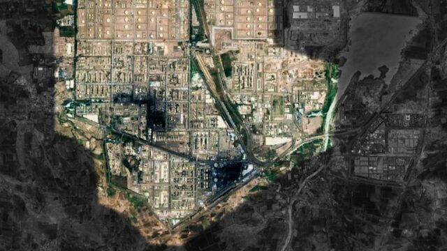 Silos de petróleo no campo de petróleo bruto pesado Russkoye, operado pela Rosneft PJSC, na região de Yamalo-Nenets, na Sibéria Oriental.