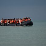 Reino Unido acabará com ‘bilhete dourado’ para requerentes de asilo em grande reforma política