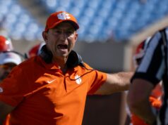 Relatório: Clemson espera mudanças surpreendentes no portal de transferência Dabo Swinney, Clemson Tigers