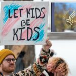 Relatório encomendado por Trump que não encontrou quase nenhuma evidência para apoiar 'cuidados de afirmação de gênero' para crianças recebe selo científico de aprovação