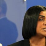 Os migrantes que chegam ilegalmente, quer em pequenos barcos através do Canal da Mancha, quer em camiões, ou aqueles que ultrapassam o prazo dos seus vistos e depois pedem asilo, terão de esperar 20 anos para garantir uma instalação permanente.