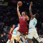 Resumo da Copa da NBA: Miami Heat derrota Charlotte Hornets após 53 pontos no primeiro quarto