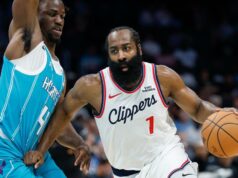 Resumo da NBA: James Harden marca 55 pontos, recorde do Clippers, na vitória sobre o Hornets lightbox-info