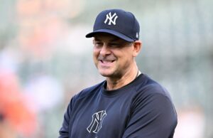 Righty, de 23 anos, dos Yankees chama a atenção com rara demonstração de domínio Aaron Boone
