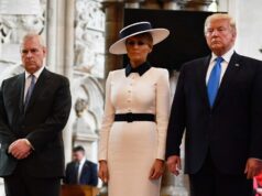 Ro Khanna critica a simpatia de Trump pela família real em meio à desgraça de Andrew O representante dos EUA Ro Khanna (D-CA) fala numa conferência de imprensa ao lado das supostas vítimas de Jeffrey Epstein no Capitólio dos EUA em Washington, DC, em 3 de setembro de 2025, anunciando a Lei de Transparência de Arquivos Epstein, que exige a divulgação de todos os documentos não confidenciais no caso Jeffrey Epstein. (Foto de Bryan Dozier/Middle East Images via AFP) (Foto de BRYAN DOZIER/Middle East Images/AFP via Getty Images)