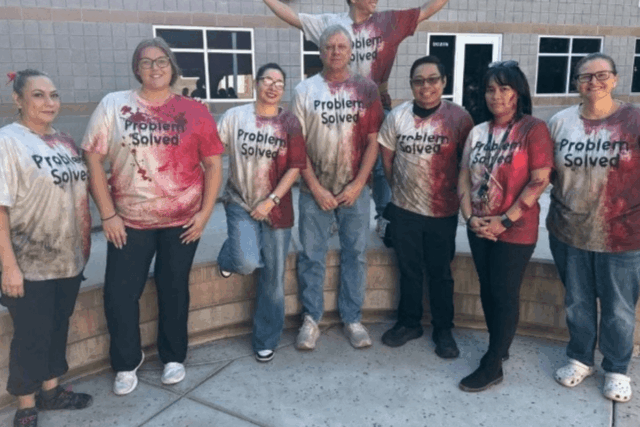 Ron DeSantis amplifica falsa afirmação sobre fantasias de Halloween de professores de matemática
