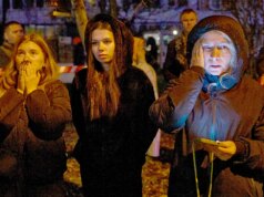 Rússia bombardeia Kyiv, matando pelo menos 6 pessoas, enquanto o plano de paz de Trump avança Rússia bombardeia Kyiv, matando pelo menos 6 pessoas, enquanto o plano de paz de Trump avança