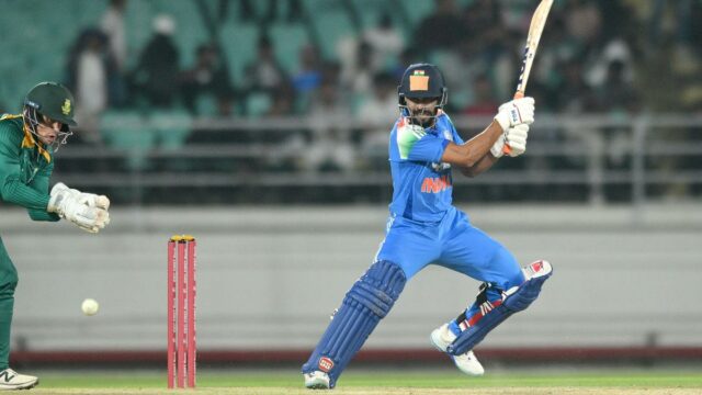 Ruturaj Gaikwad ostenta sutileza com seu século, lembra que os lightbox-info