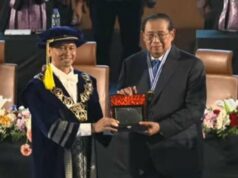 SBY recebe o maior prêmio em 10 de novembro do ITS SBY recebe o maior prêmio em 10 de novembro do ITS