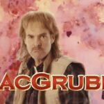SNL traz de volta MacGruber, com um toque de arquivos Epstein