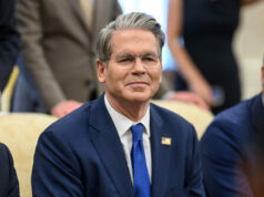 Scott Bessent prevê que os EUA verão uma “aceleração substancial” na economia no primeiro semestre de 2026 Scott Bessent prevê que os EUA verão uma “aceleração substancial” na economia no primeiro semestre de 2026