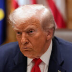 Desenho animado de Clay Bennett